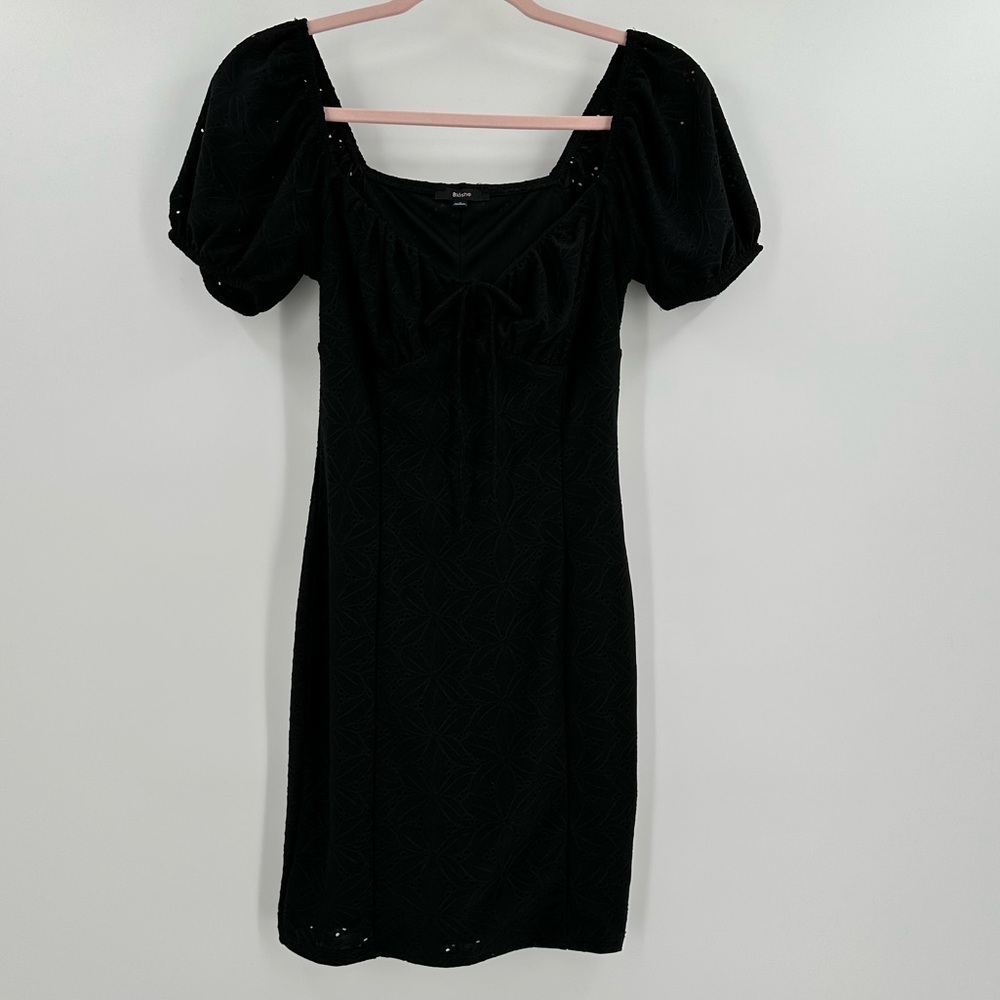 Blashe Black Eyelet Lace Overlay Puff Sleeve Tie Front Stretchy Lined Dress Sz S